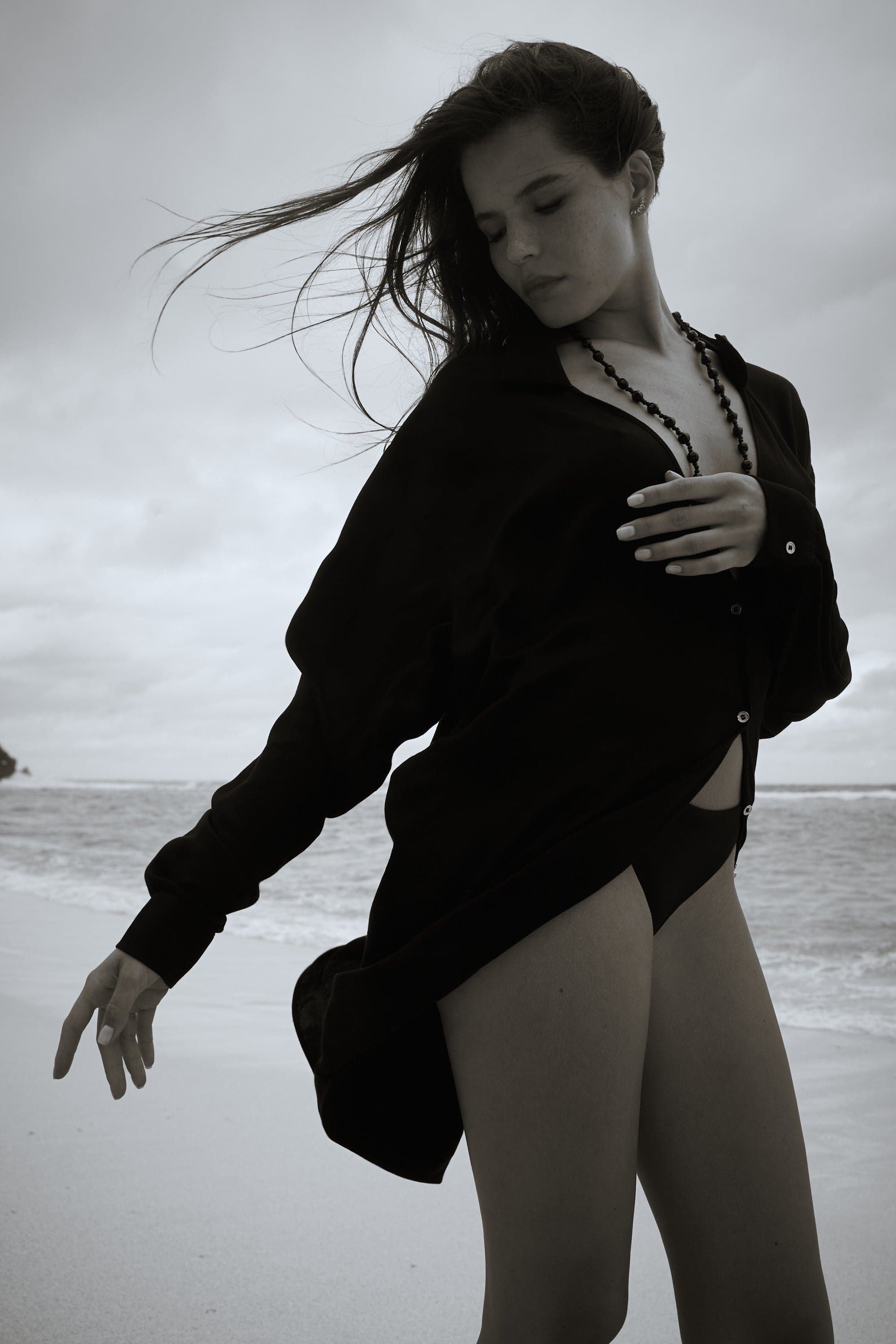 Chemise Longue Decollete en v Cassy Noire