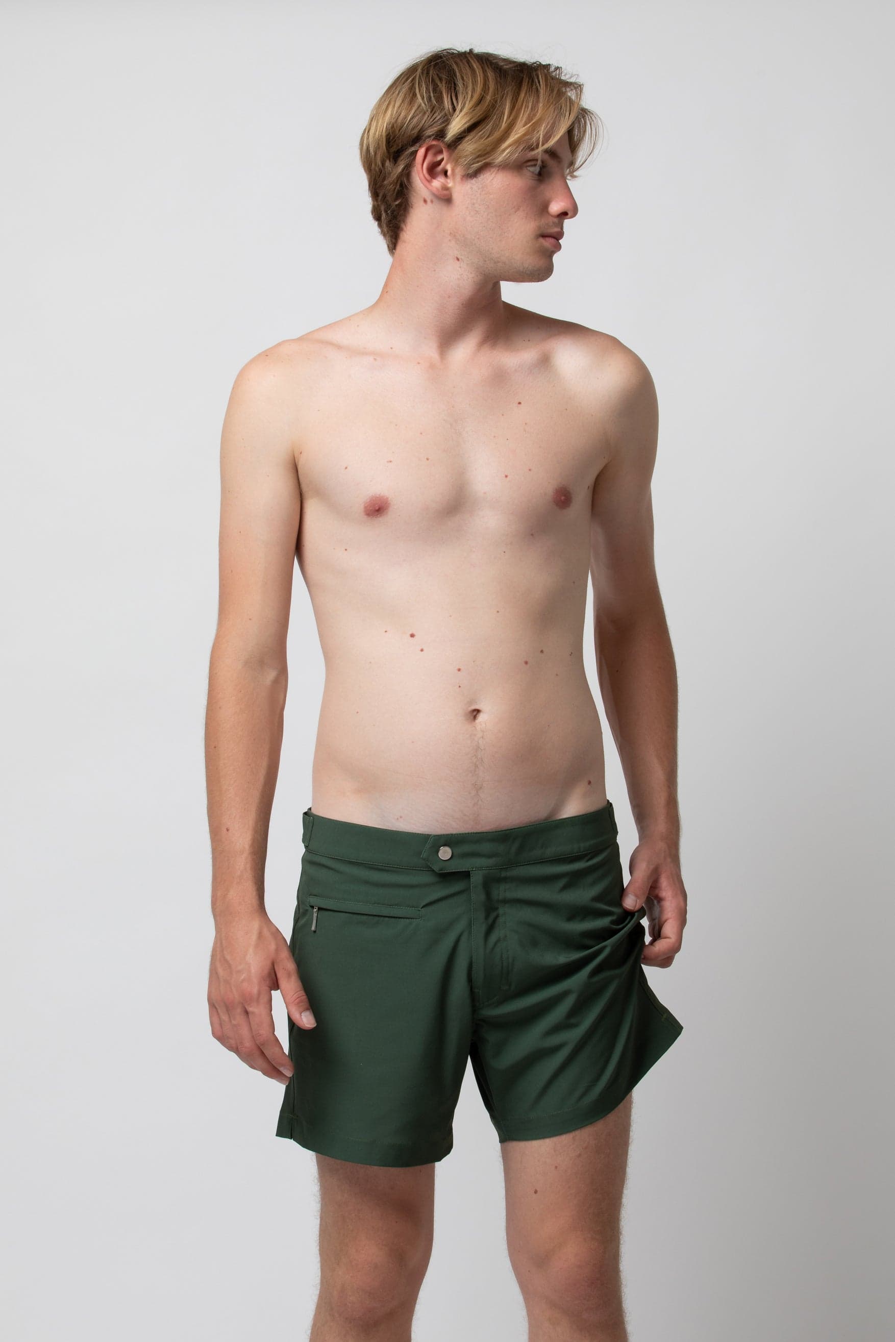 Short James Kaki