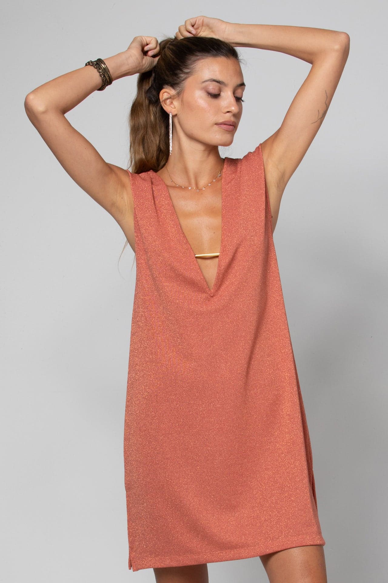 Robe Courte Décolleté en v Noa